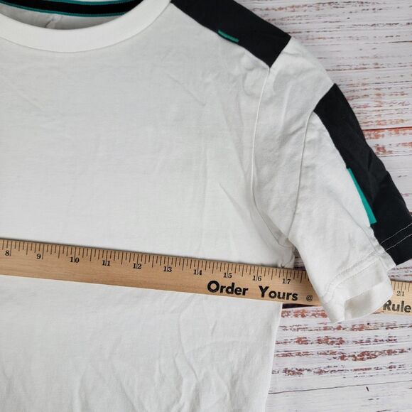 Puma Mercedes AMG Petronas T Shirt Mens XS Formula 1 F1 White EUC - Picture 3 of 9